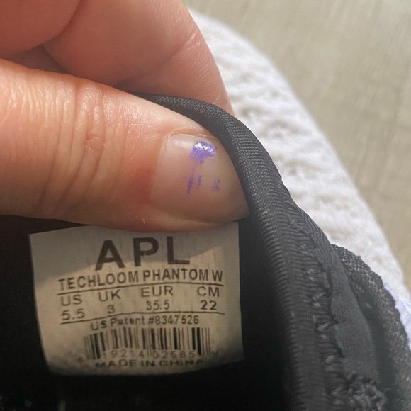 APL | Techloom Phantom running shoes | White w Black laces | size 5.5 - Picture 10 of 13